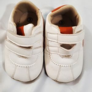 4for20! Baby velcro sneakers size 3